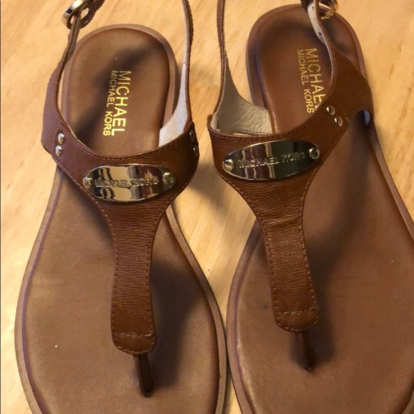 Micheal Kors - Picture 2 of 4